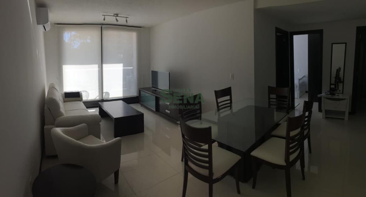 Alquiler de apartamento en la Roosevelt, 2 dormitorios, 2 baños, buen edificio y todos l,os servicios.