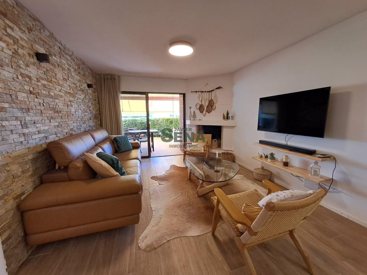 Apartamento en alquiler temporal en la Mansa de 3 dormi, 2 baños, con amenities