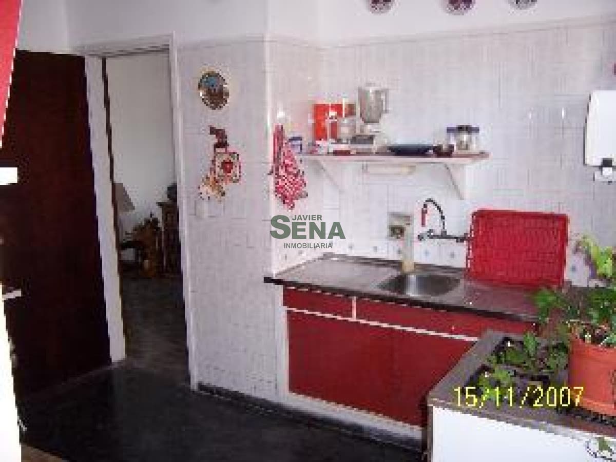 Venta y alquiler en la Brava, 3 dormitorios, 3 baños, buena vista.