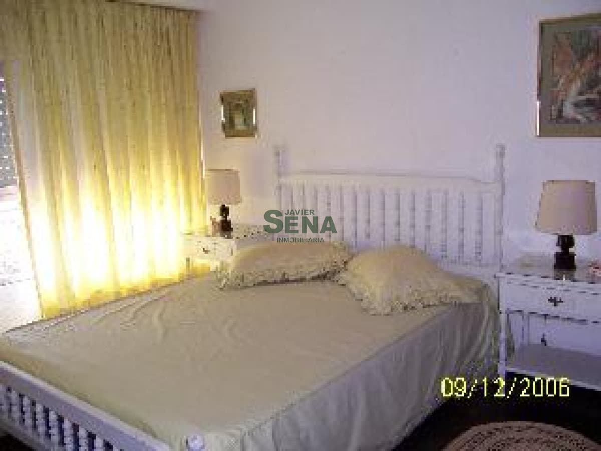 Venta de apartamento en la Brava, 1 dormitorio, baño, vista y servicios.