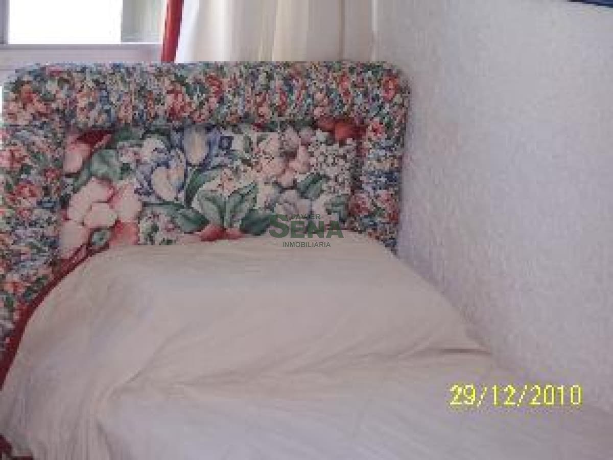 Venta y alquiler en la Brava, 3 dormitorios, 2 baños, piso alto con balcon y vista.