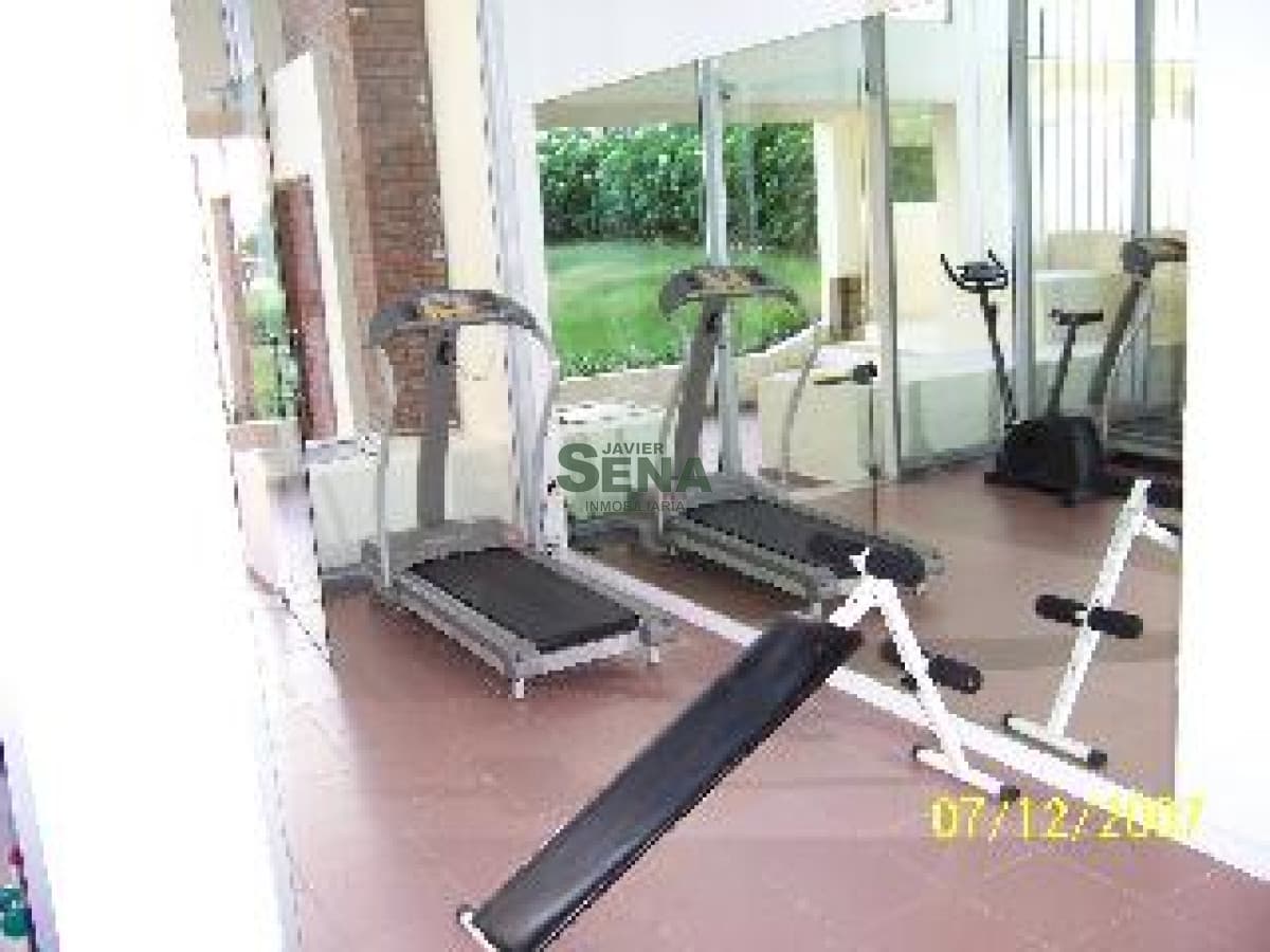 Venta y alquiler en la Brava, 1 dormitorio, baño, muy linda vista y todos los servicios.