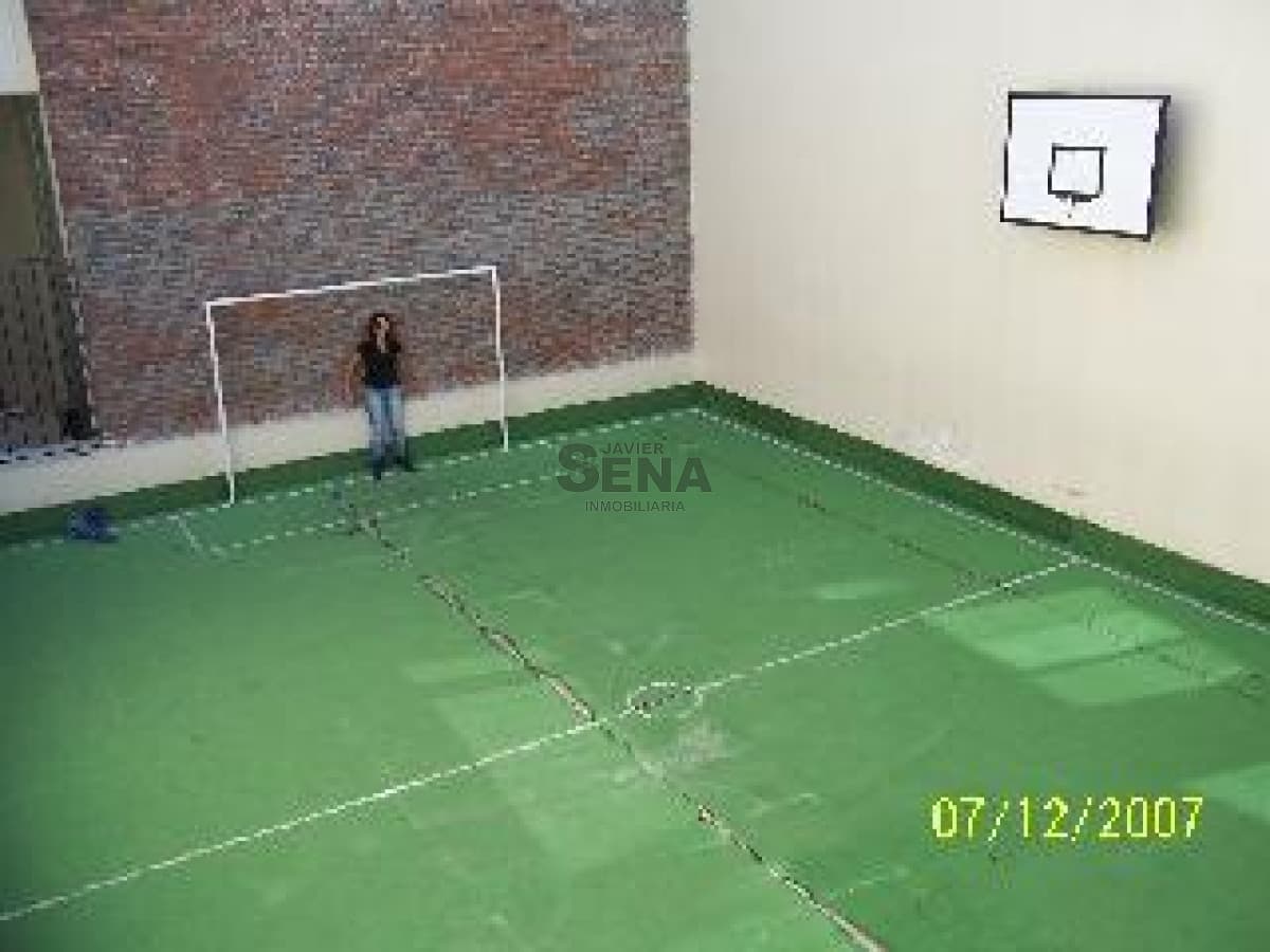 Venta y alquiler en la Brava, 1 dormitorio, baño, muy linda vista y todos los servicios.