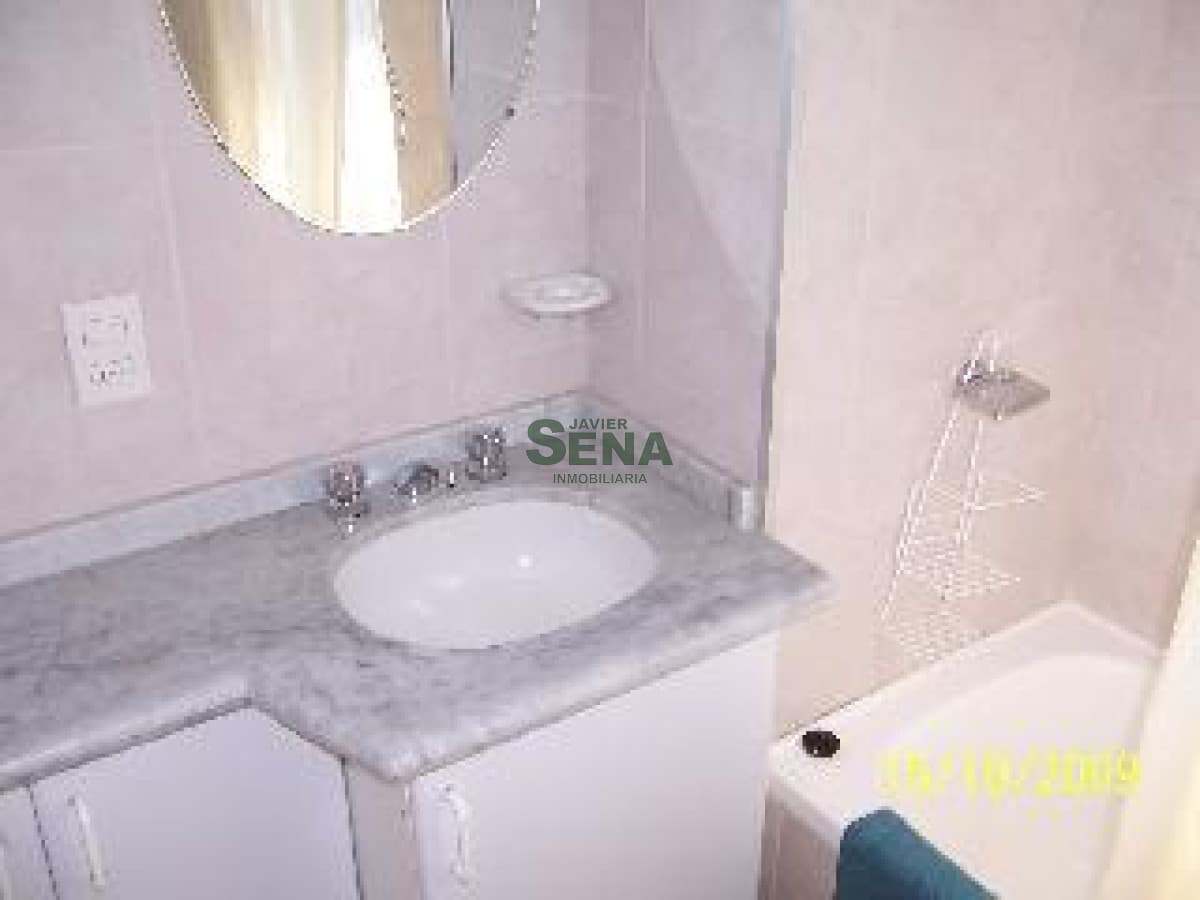 Venta y alquiler apartamento en la Brava, 2 dormitorios, 2 baños, balcon vista y servicios.