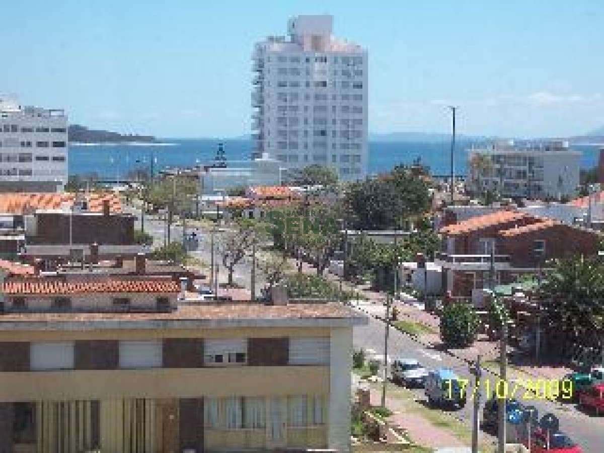 Venta y alquiler Brava, 1 dormitorio, baño, lindo apartamento.