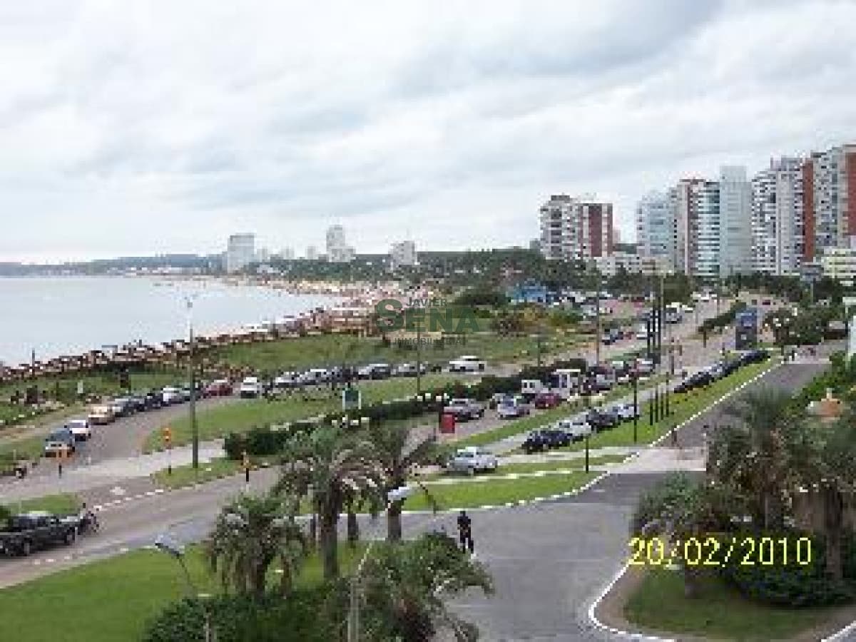 Venta y alquiler Mansa, 2 dormitorio, 2 baños, la mejor vista.
