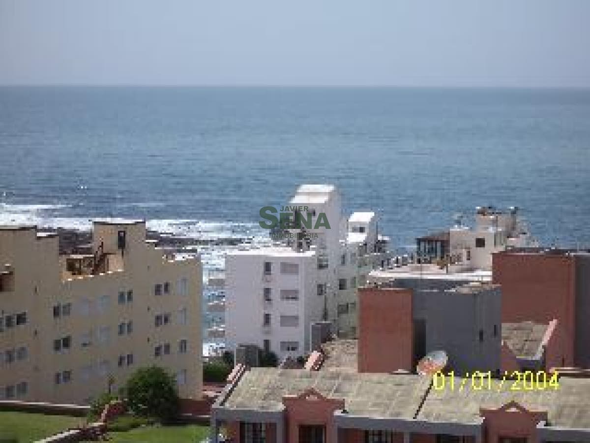 venta y Alquiler Apto en Peninsula, 2 dormitorios, 2 baños, linda vista.-