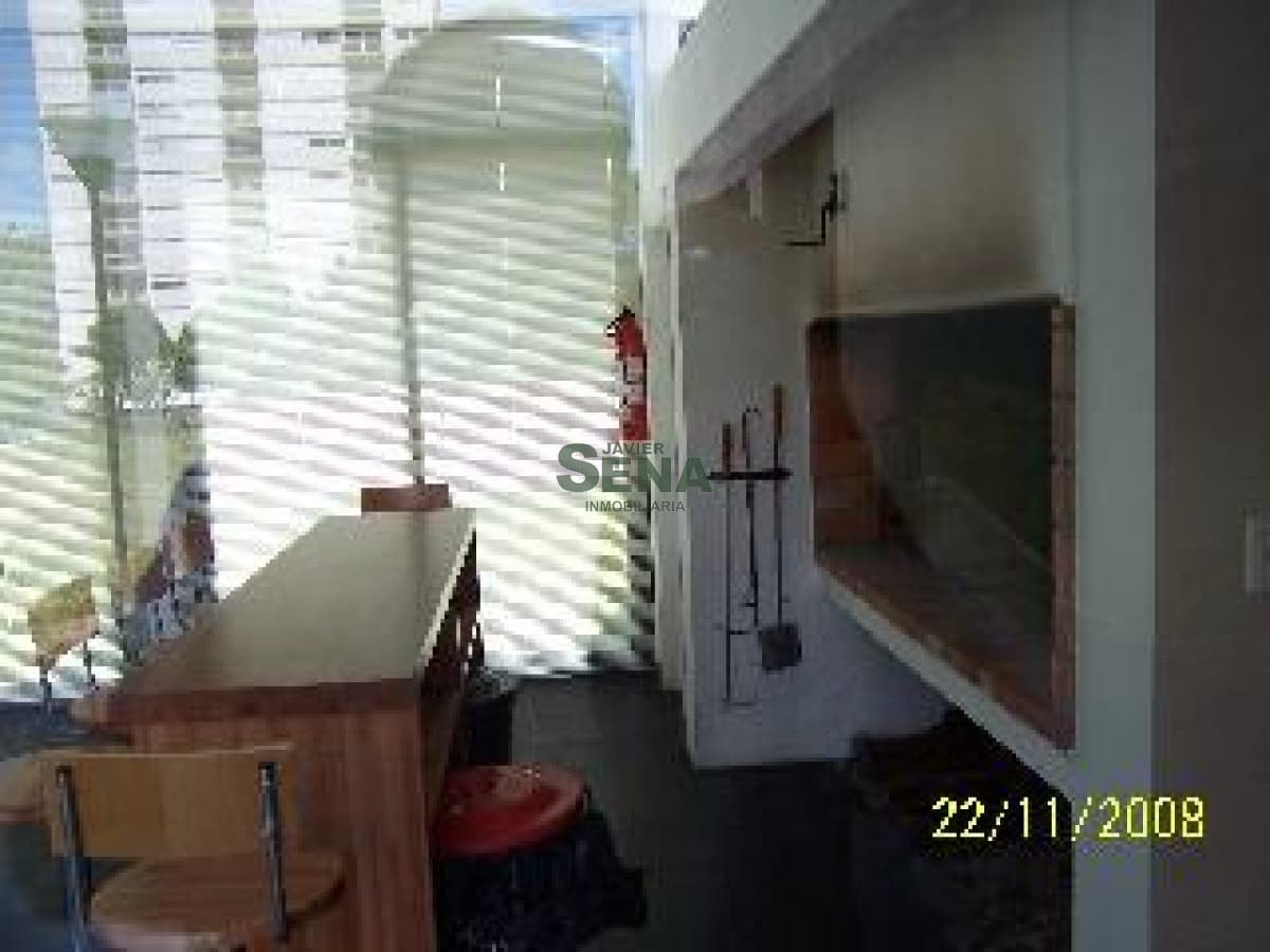 Roosevelt, 1 dormitorio con todos los servicios.