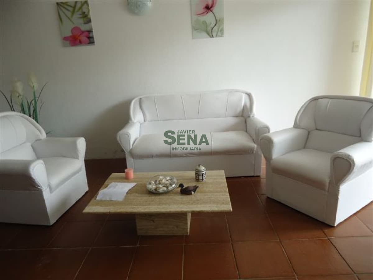 Alquiler y Venta de apartamento en la Mansa, 3 dormitorios, 3 baños, ideal para Flia. grande