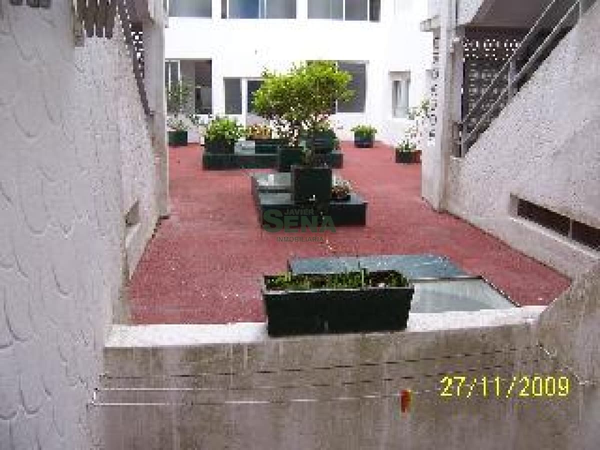 Venta y alquiler de apartamento en la Peninsula, 2 dormitorios y medio, 3 baños, muy lindo.