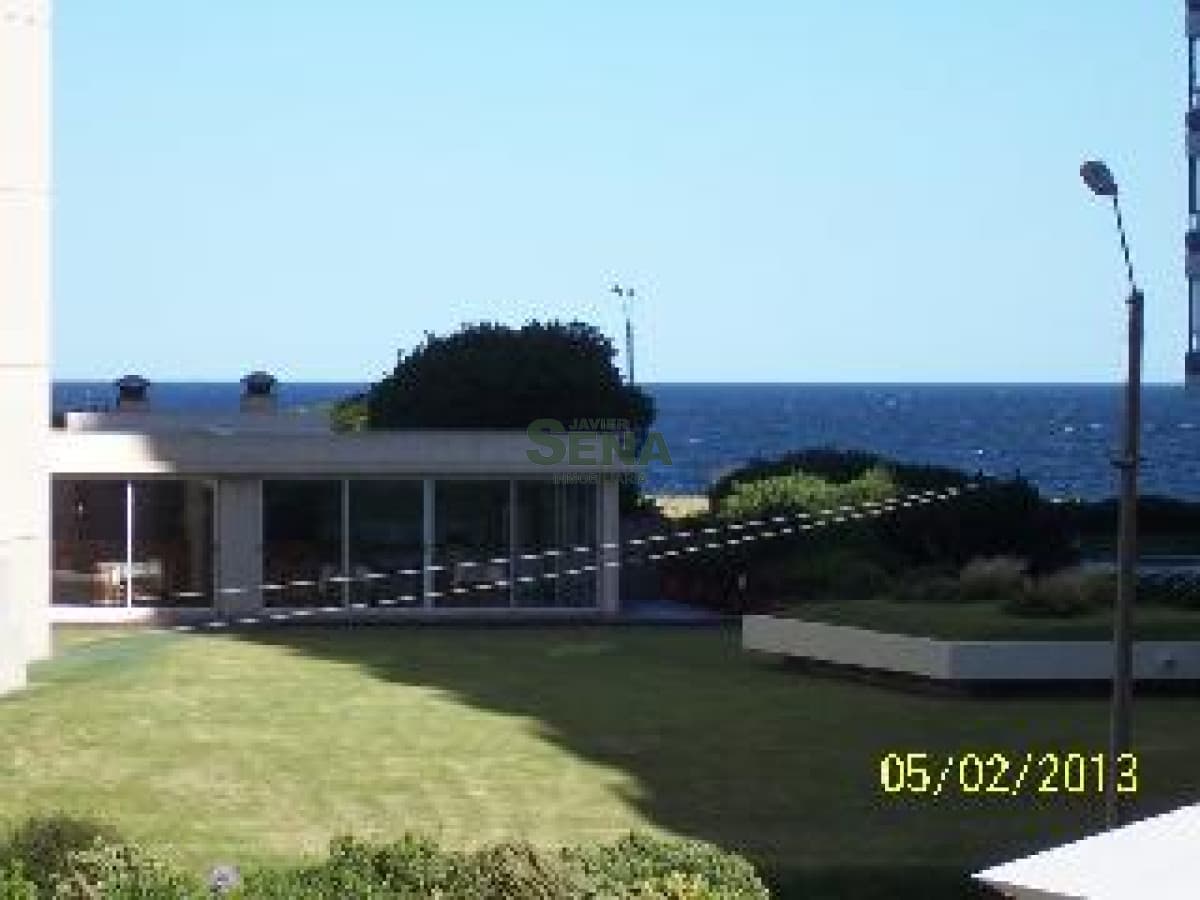 Alquiler de apartamento en la Brava, 3 dormi, 2 baños, balcon con vista