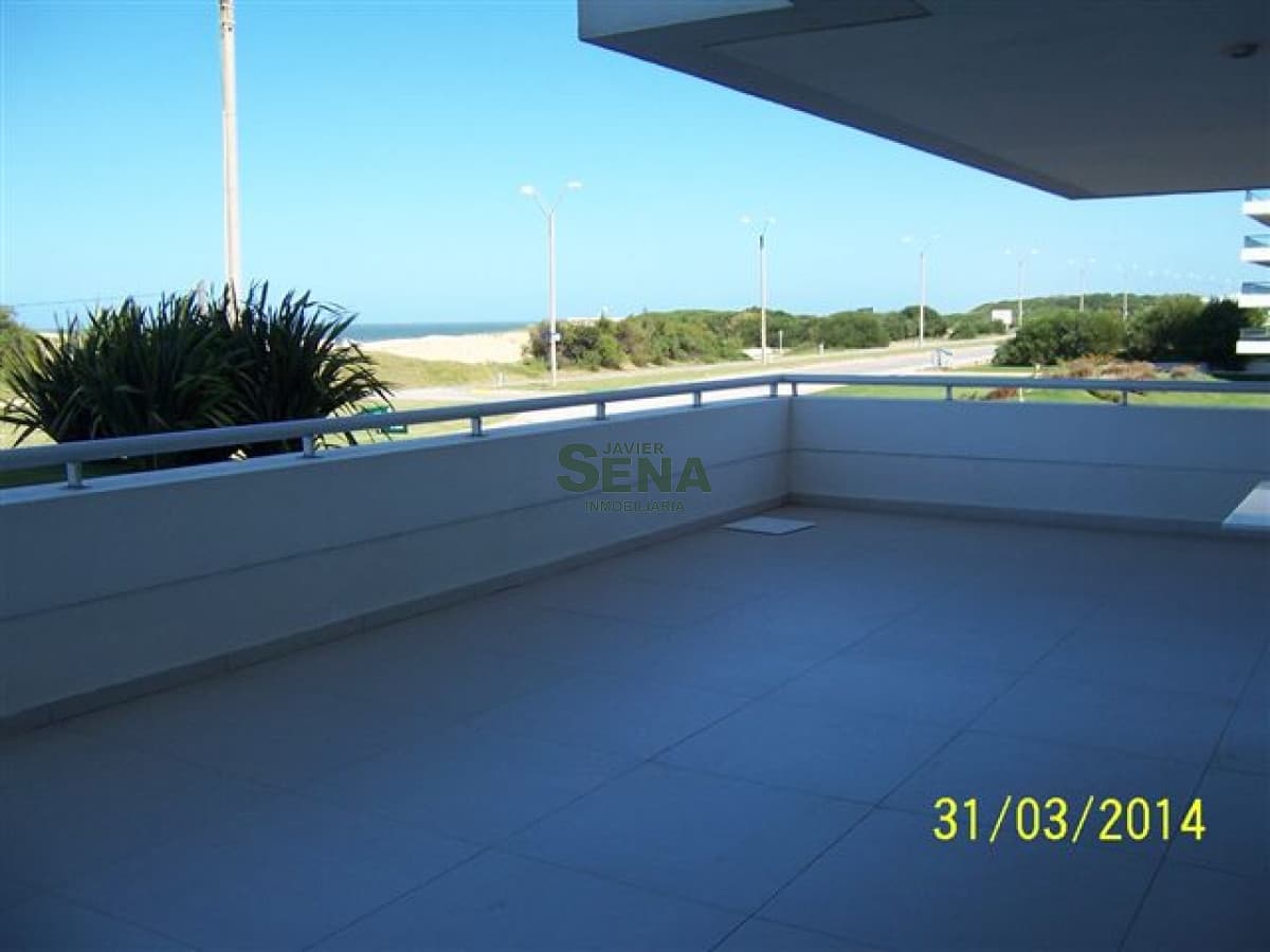 Venta y alquiler de apartamento en la Brava, el Mejor piso y la mejor vista, 6 dormitorios,