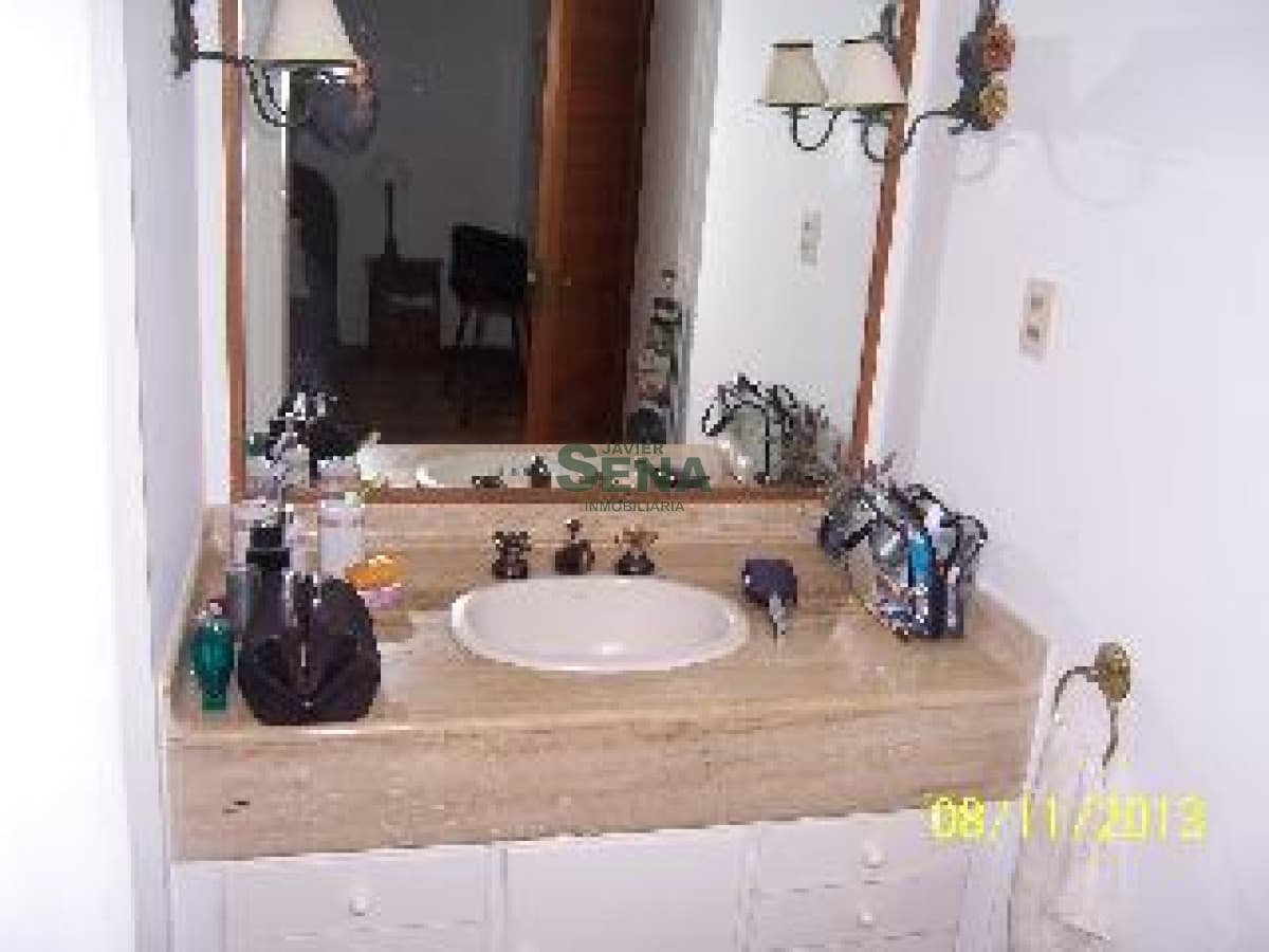Venta de apartamento en la Peninsula, 4 dormitorios, 3 baños, a un paso del puerto
