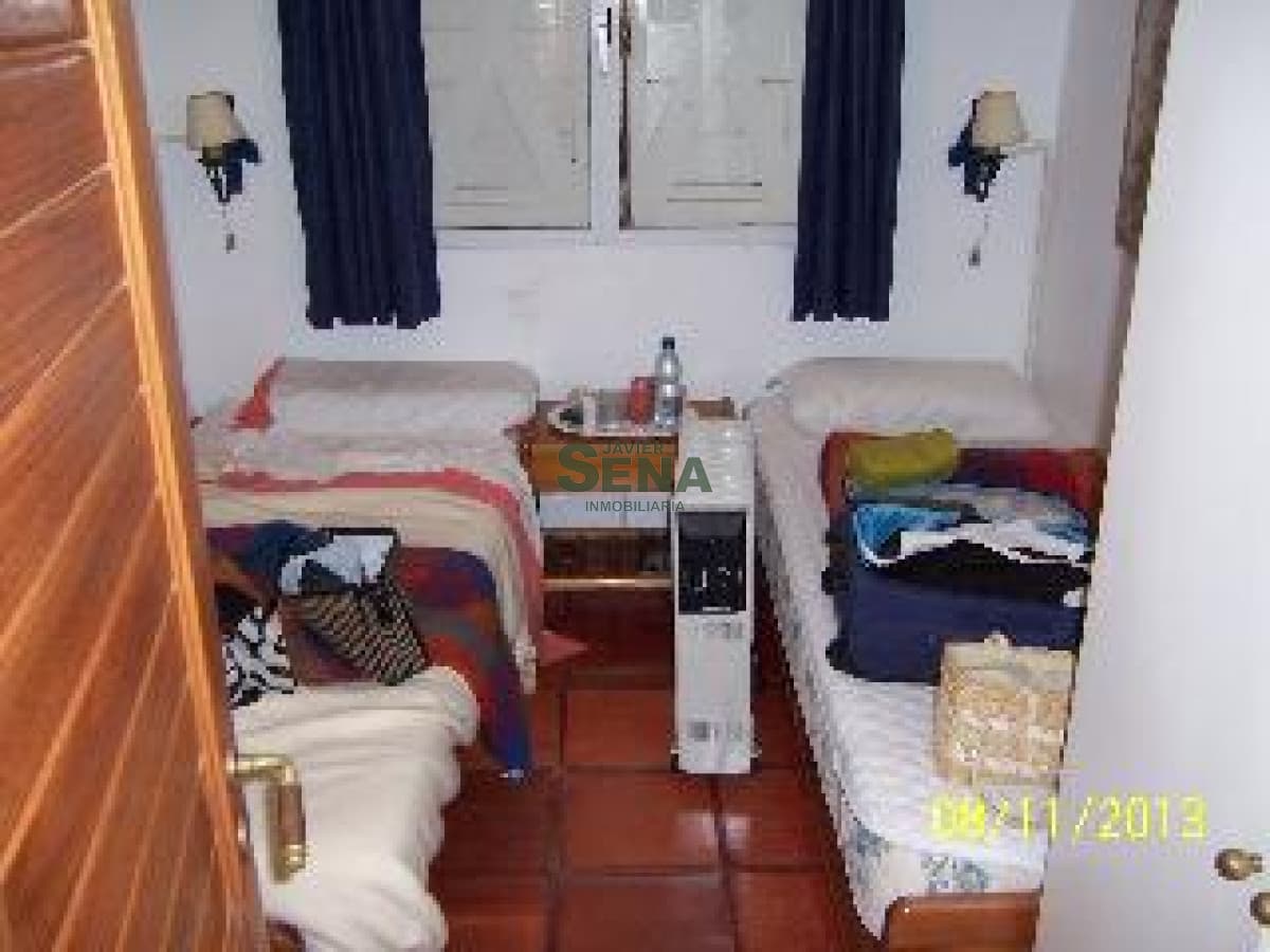 Venta de apartamento en la Peninsula, 4 dormitorios, 3 baños, a un paso del puerto