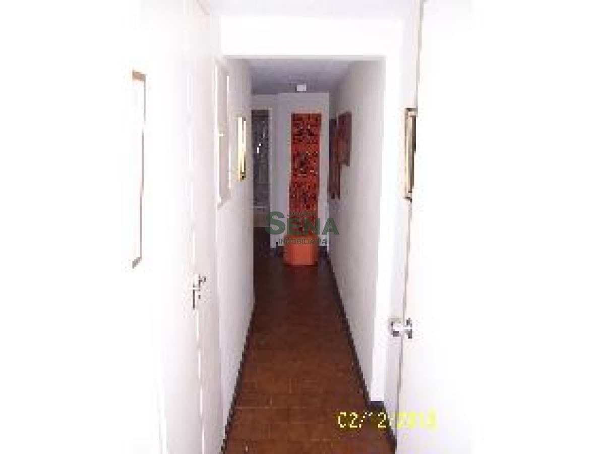 Venta y alquiler en la Brava, 3 dormitorios, 2 baños, gran vista con servicios.