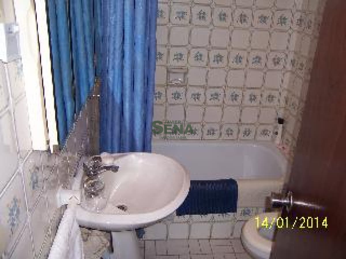 Alquiler de apartamento en la Brava, 1 dormitorio, baño, terraza con gran vista