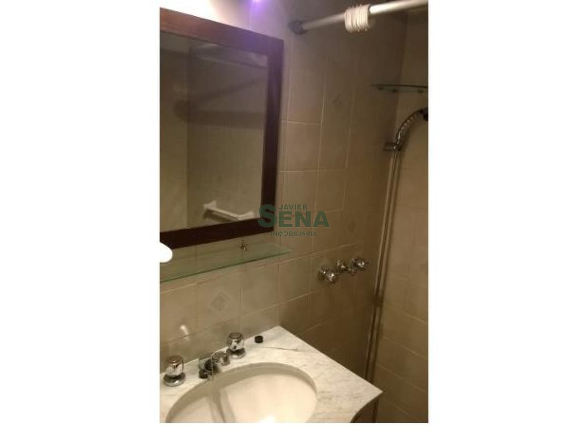 Alquiler de apartamento en la Brava y Mansa, 2 dormitorios, 2 baños.