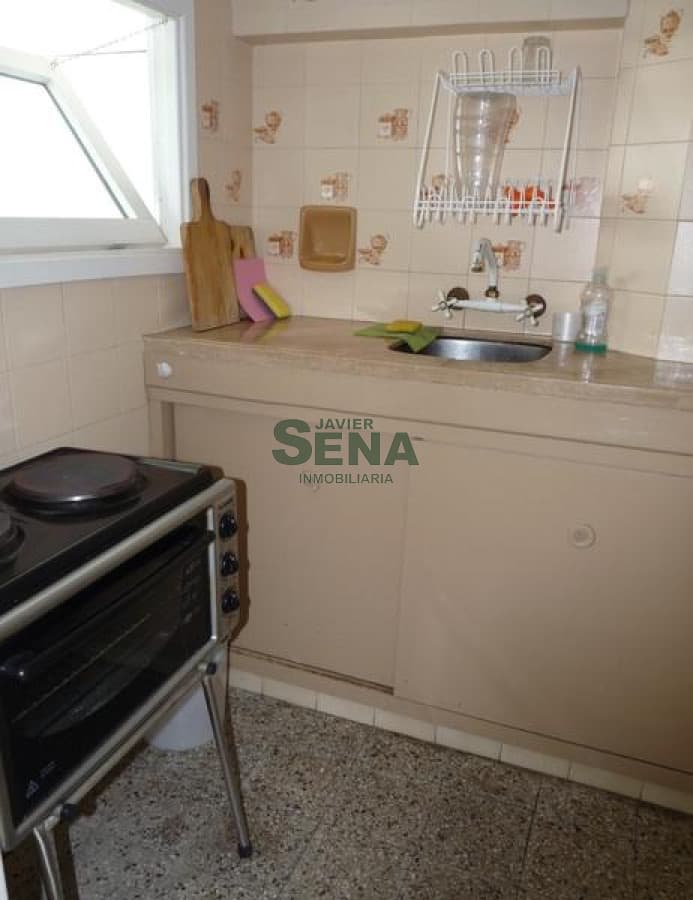 Alquiler de apartamento en la Peninsula, 1 dormitorio, baño, buena vista.