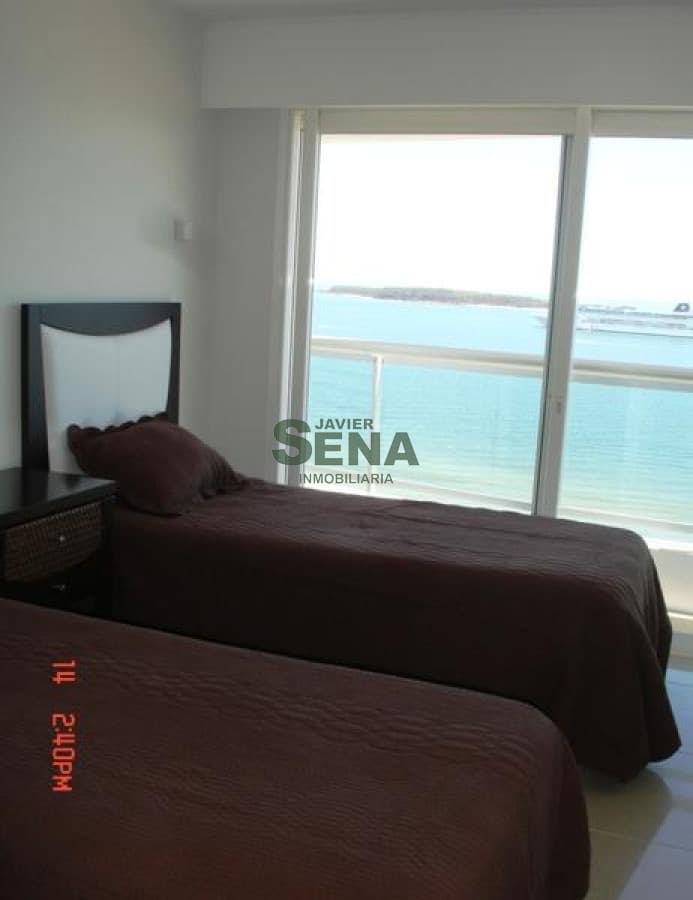 Mansa, 3 dormitorios, 5 baños, el mejor piso y vista