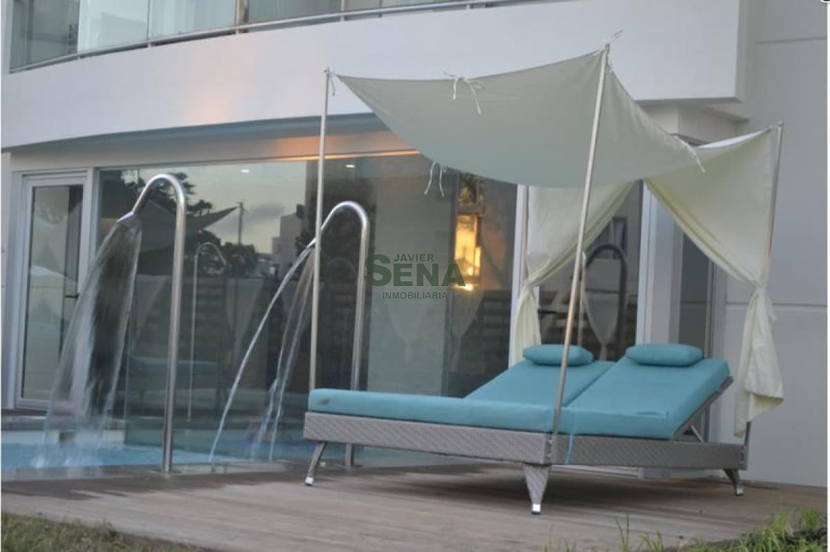 Venta de apartamento en la Brava, 2 dormitorios, 2 baños, gran vista brava