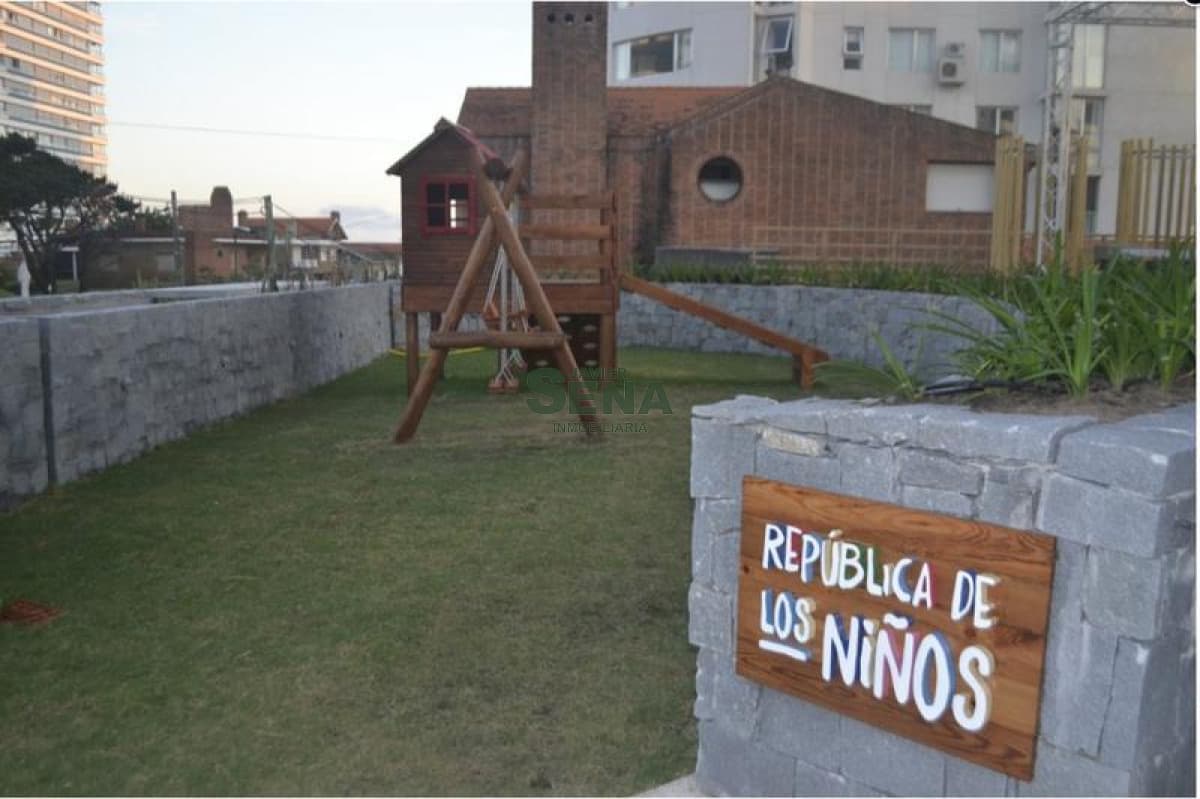 Venta de apartamento en la Brava, 2 dormitorios, 2 baños, gran vista brava