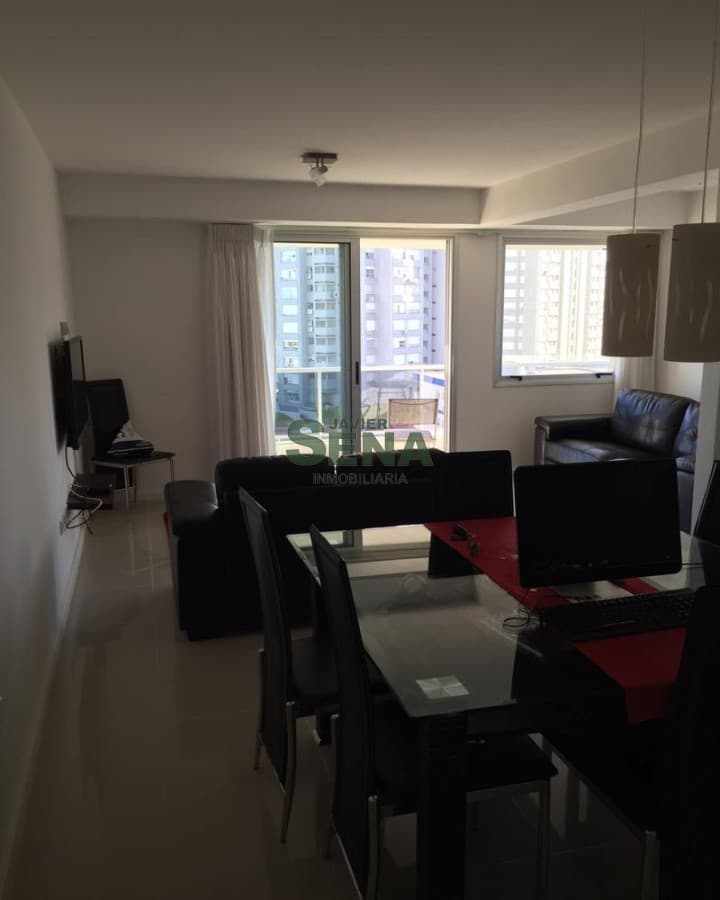 Venta y alquiler en la Brava, 2 dormitorio, 2 baños, servicios y terraza con vista