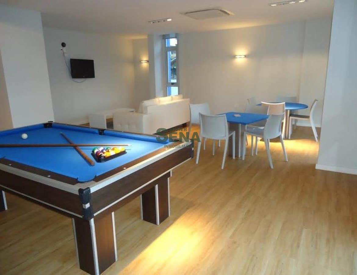Venta y alquiler en la Brava, 2 dormitorio, 2 baños, servicios y terraza con vista