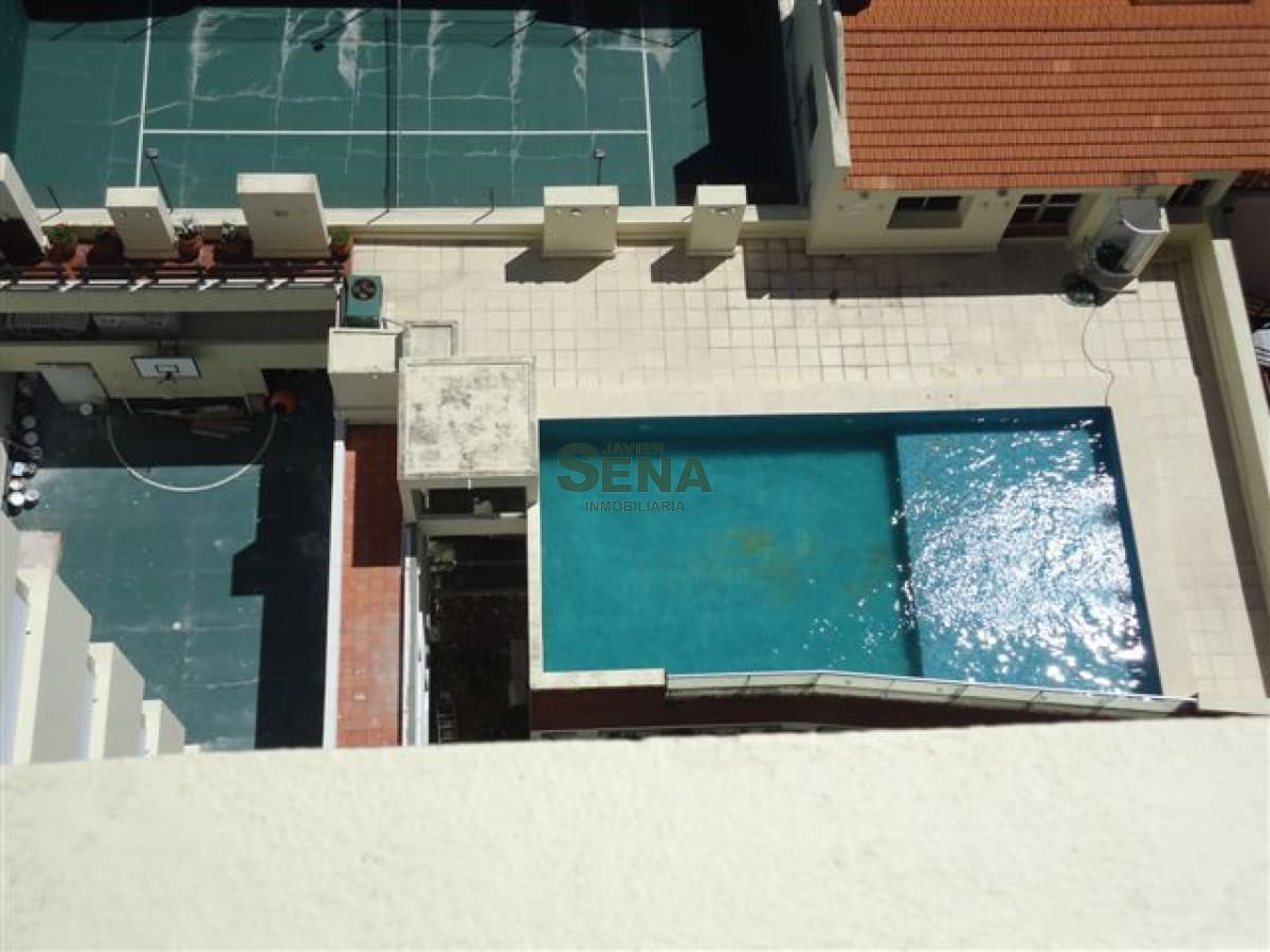 Alquiler de Apartamento en Brava, 1 dormitorios y medio, baño, piscina, servicios. *