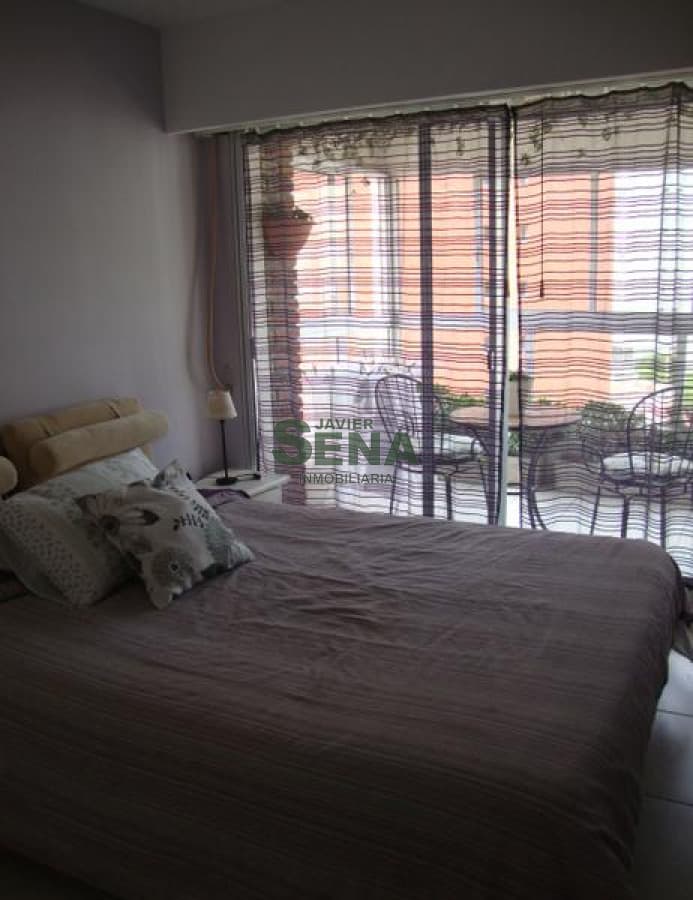 Brava, 1 dormi y medio, servicios y balcon