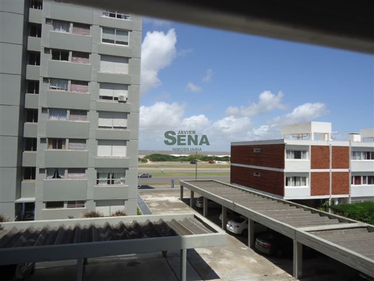 Venta y alquiler en la Brava, 1 dormitorios, 1 baños, con vista al Mar.