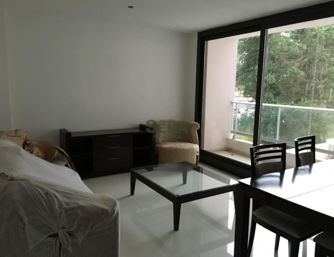 Venta de apartamento en la Roosevelt a Estrenar, 1 Dormitorio, con servicios.