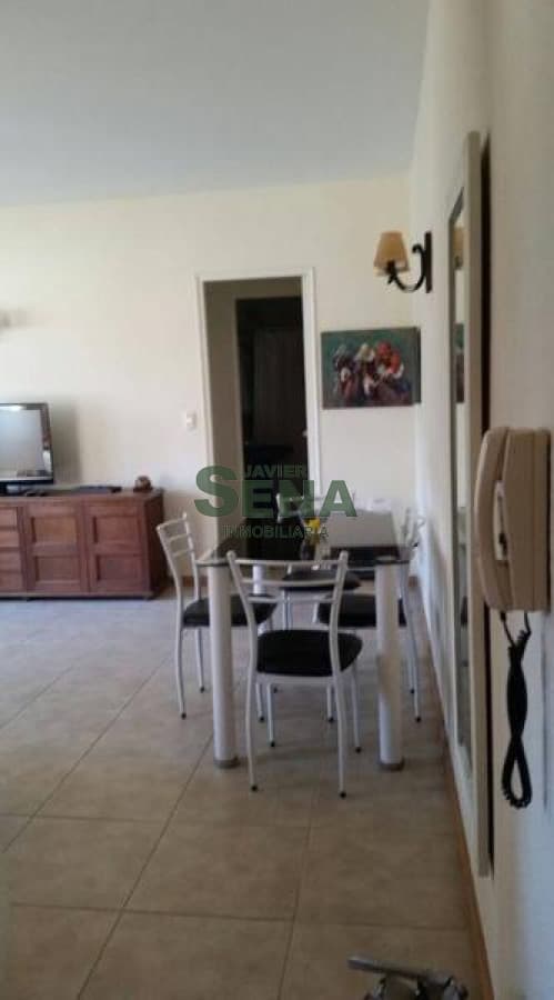 Venta de apartamento en la Peninsula, 1 dormitorio, baño, cerca del puerto