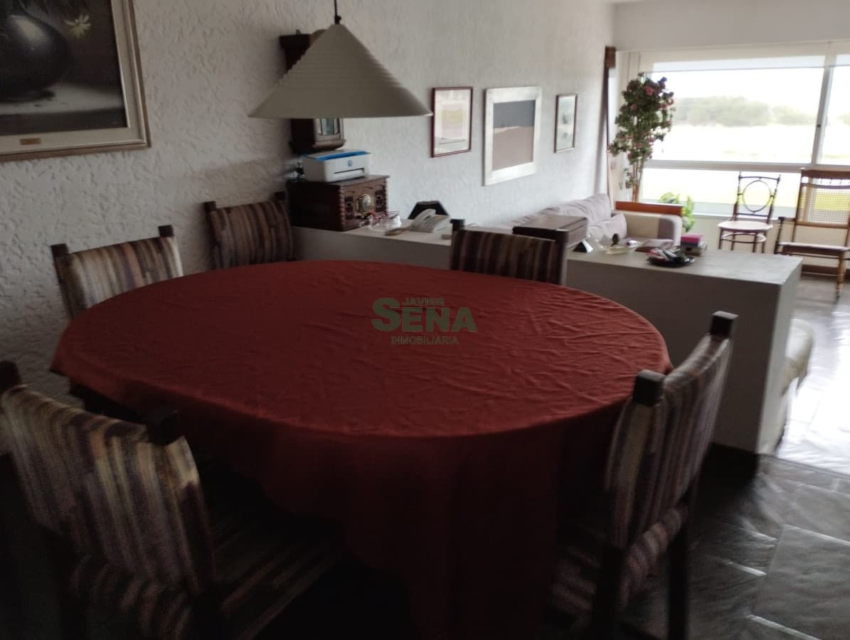 Alquiler de apartamento en la brava, 1 dormi en Parada 2, baño, cerca de todo