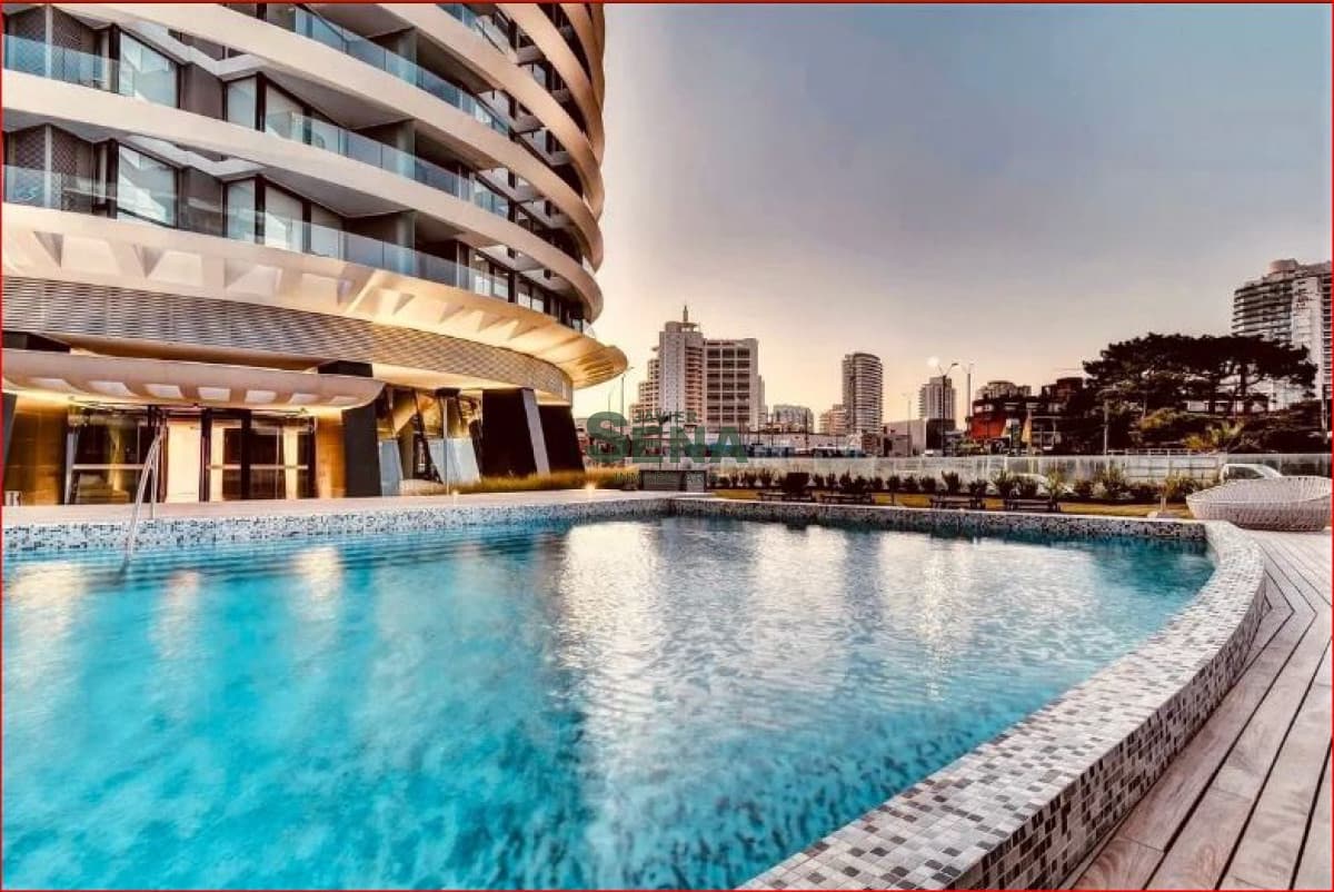Alquiler de apartamento en la mansa, 1 dormitorio, baño, balcon, torre a estrenar, con todos los servicios.