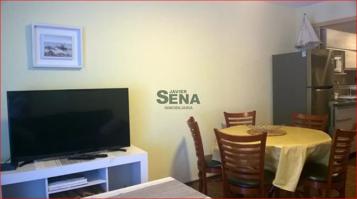 Venta de apartamento en la Mansa, 2 dormitorios, 2 baños, buen lugar.