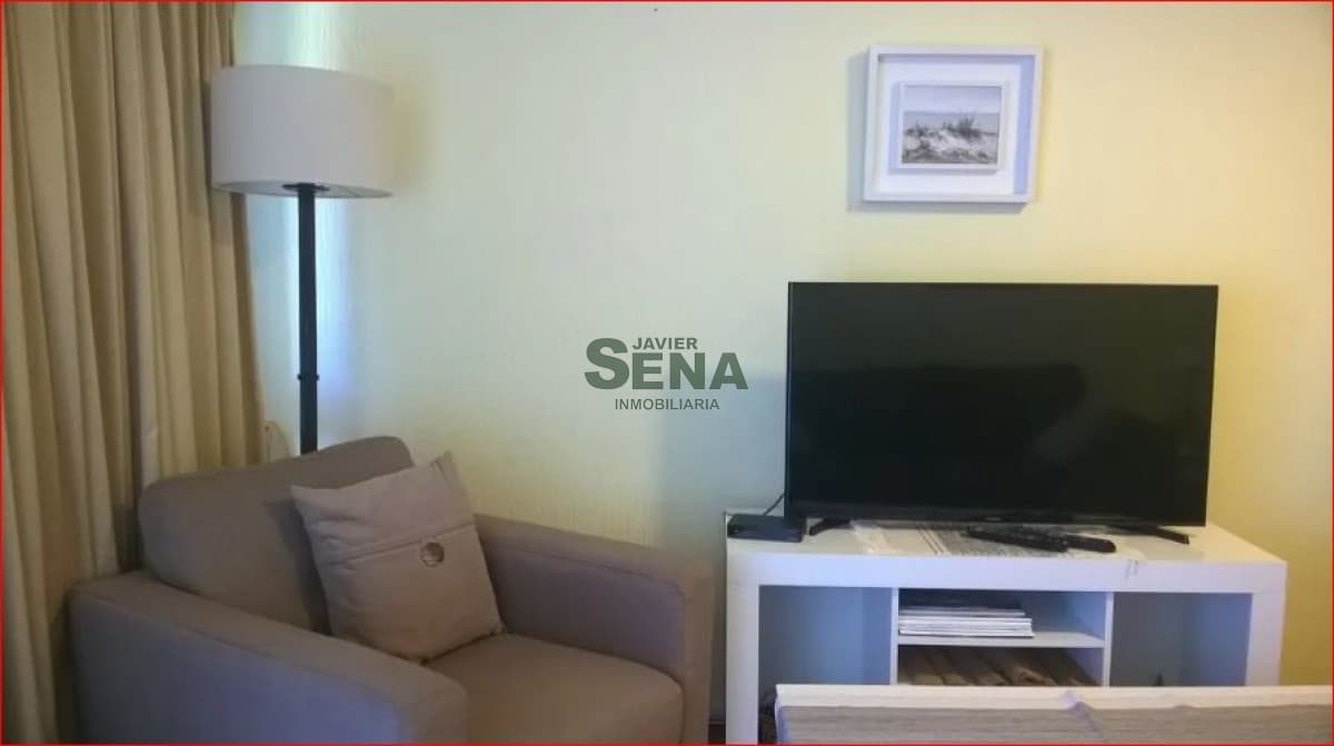 Venta de apartamento en la Mansa, 2 dormitorios, 2 baños, buen lugar.