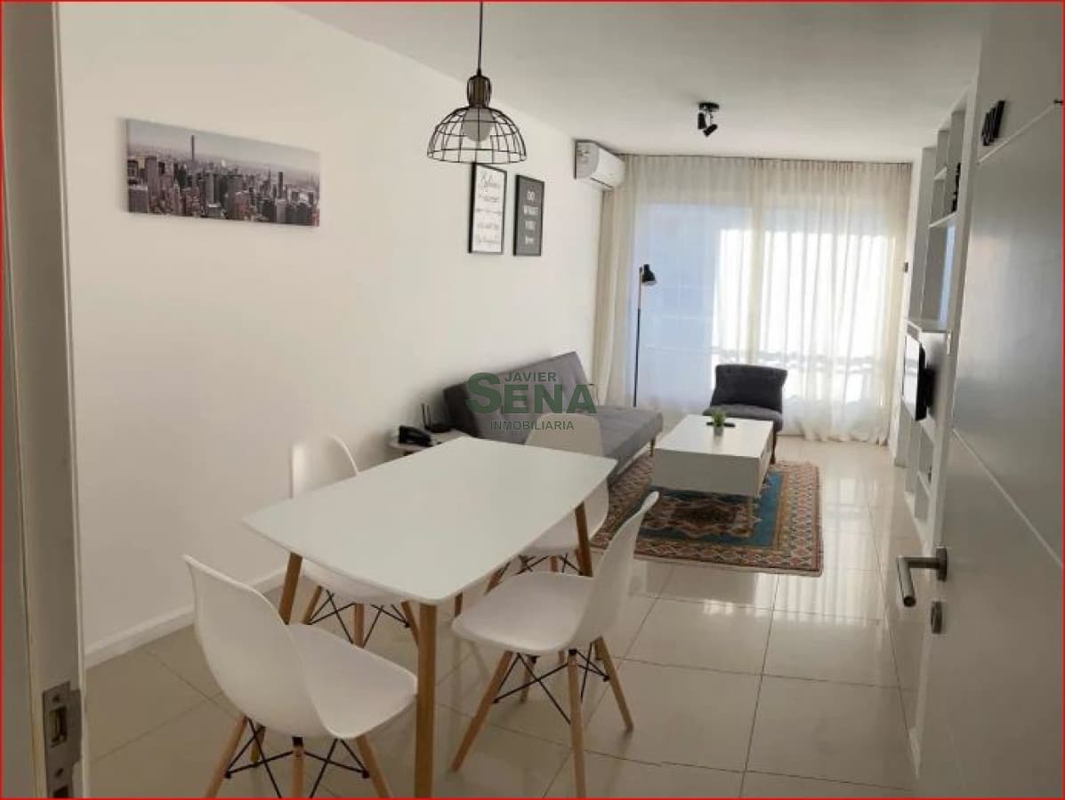 Alquiler de apartamento en la Roosevelt, 1 dormitorio, baño, piscina, servicios.