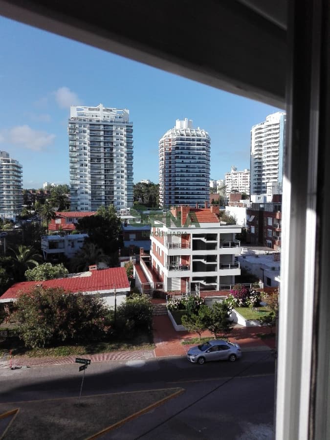 Brava, 1 dormitorio, baño, pileta.