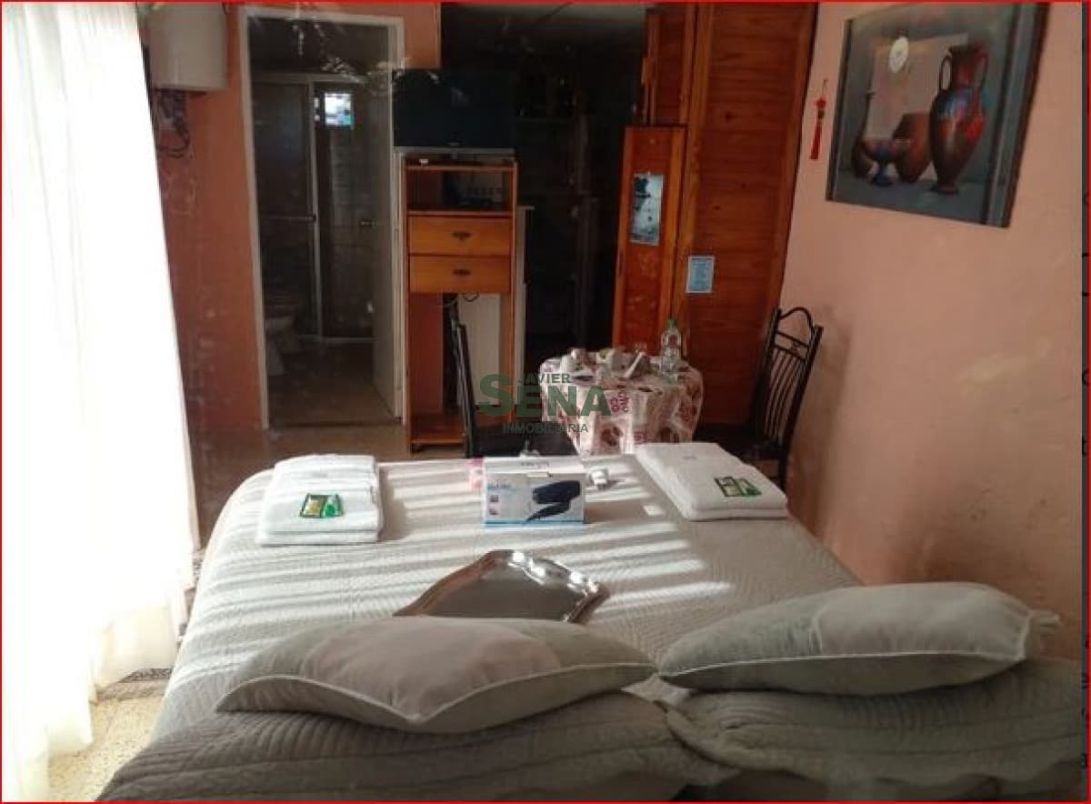 Alquiler de casa en la mansa, un monoambiente , baño, cerca del mar.
