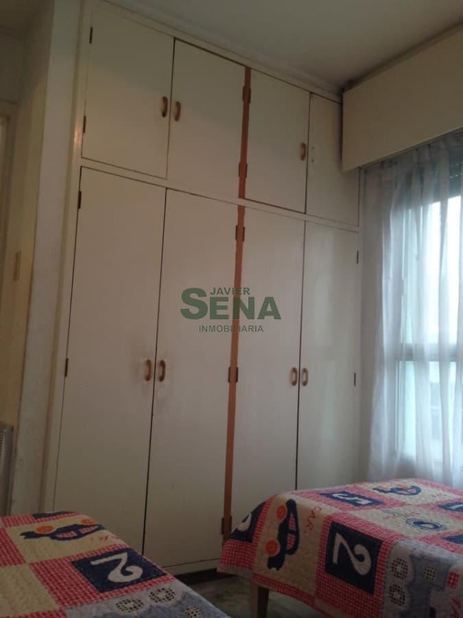 Alquiler de apartamento en la Peninsula, 1 dormitorio, baño, buen apartamento.