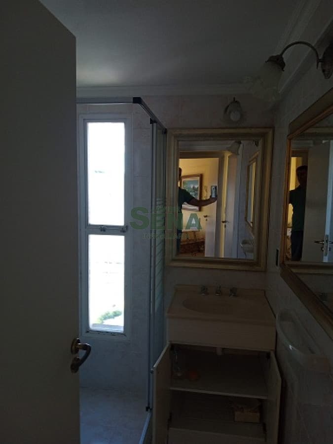 Alquiler apartamento en la Brava,  2 dormitorios, 2 baños, gran vista al mar, con todos los servicios.