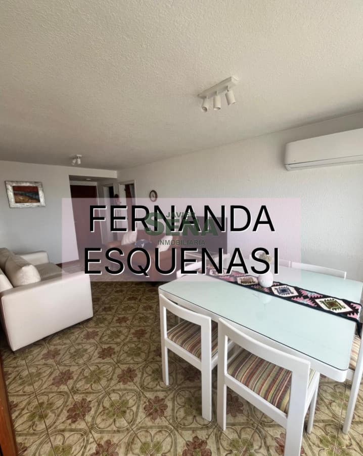 Venta de apartamento en Peninsula, 2 dormitorios y medio 3 baños, garaje.