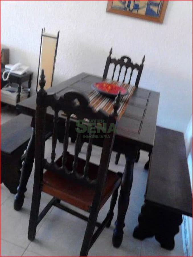 Alquiler de apartamento en la Mansa, 2 dormitorios, 2 baños, a un paso de todo.