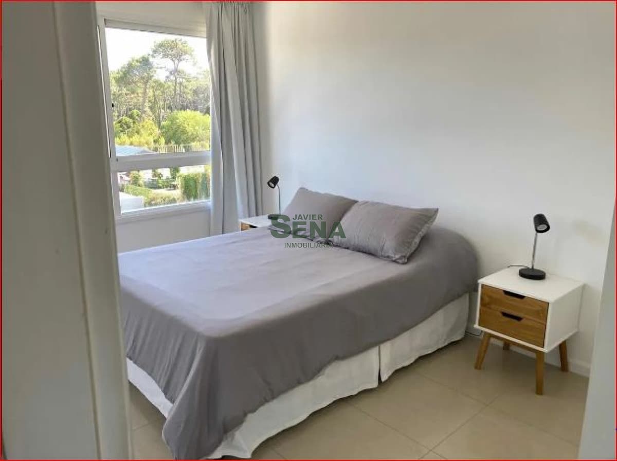 Alquiler de apartamento en la Roosevelt, 1 dormitorio, baño, piscina, servicios.