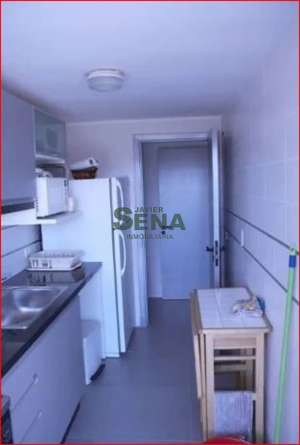 Venta con renta de apartamento en la Mansa, 2 dormitorios, 2 baños, piscina, mas servicios.