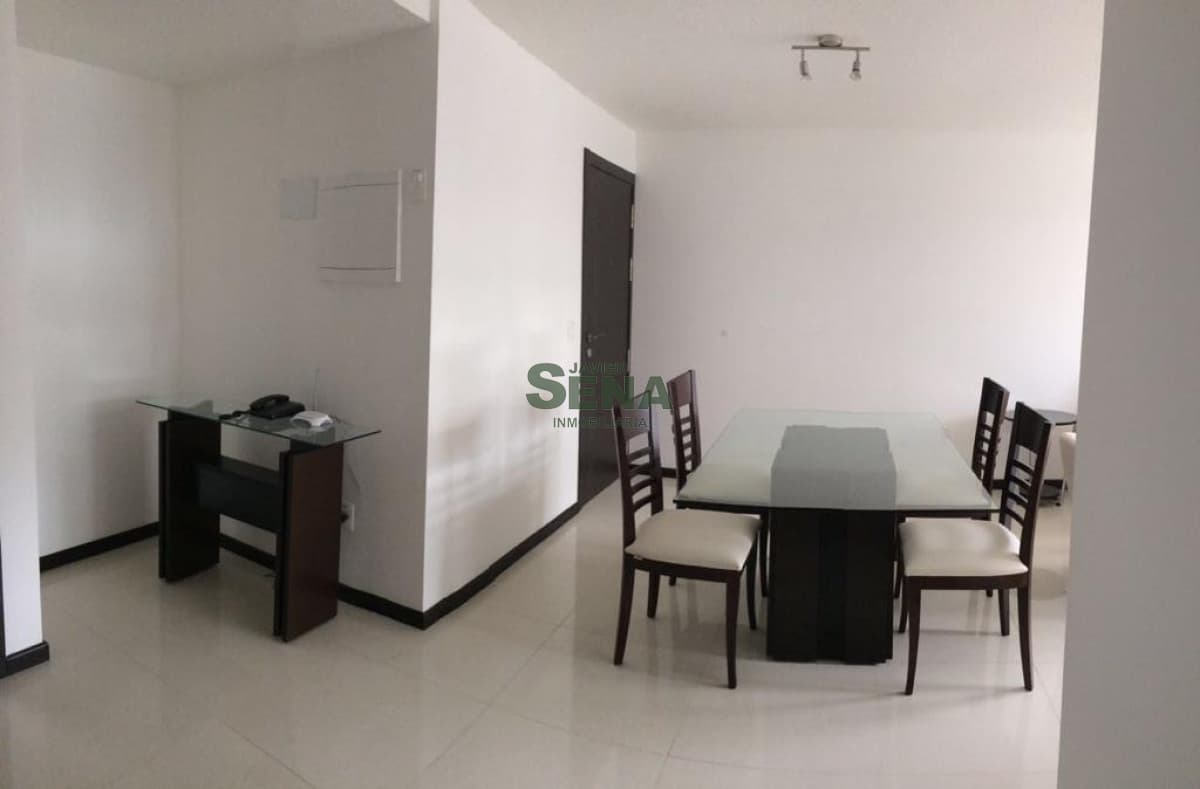 Alquiler de apartamento en la Roosevelt, 2 dormitorios, 2 baños, buen edificio y todos l,os servicios.