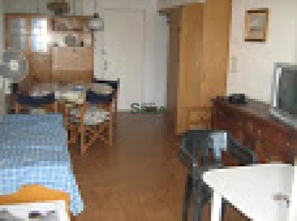 Venta y alquiler de apartamento en la Brava, 1 dormitorio, baño, terraza.