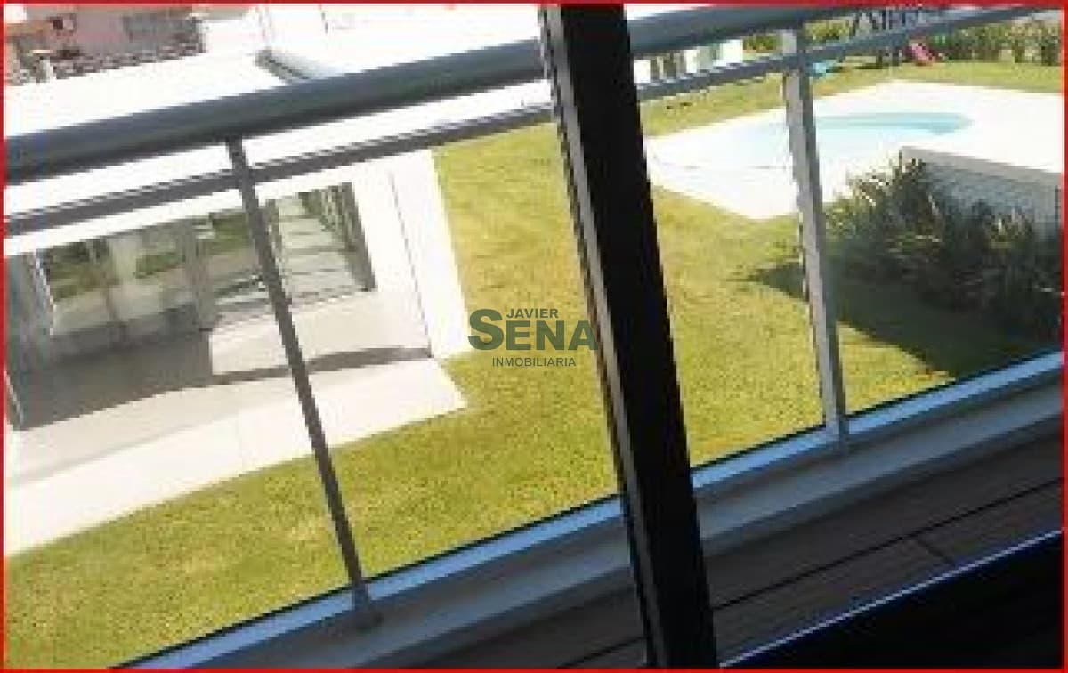 Alquiler de apartamento en la brava, 2 dormitorios, 2 baños, con todos los servicios.
