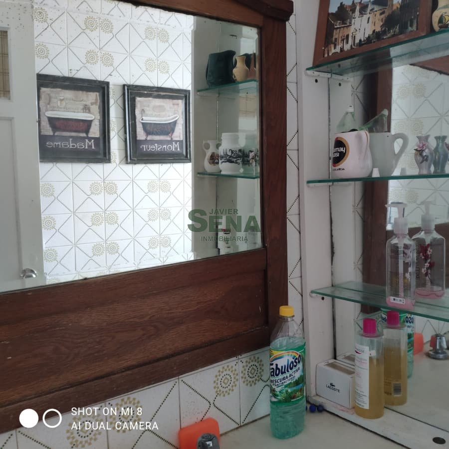 Alquiler de mono ambiente en la Peninsula, lindo mono ambiente, baño, cerca de todo.