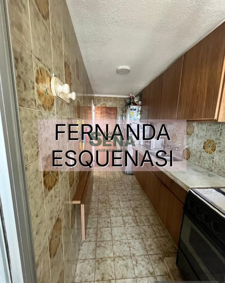 Venta de apartamento en Peninsula, 2 dormitorios y medio 3 baños, garaje.